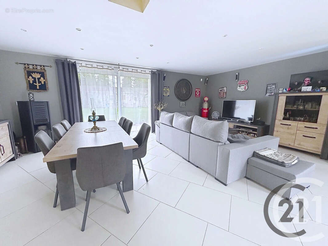 Maison 204 m² à Lusigny-Sur-Barse  - photo 3