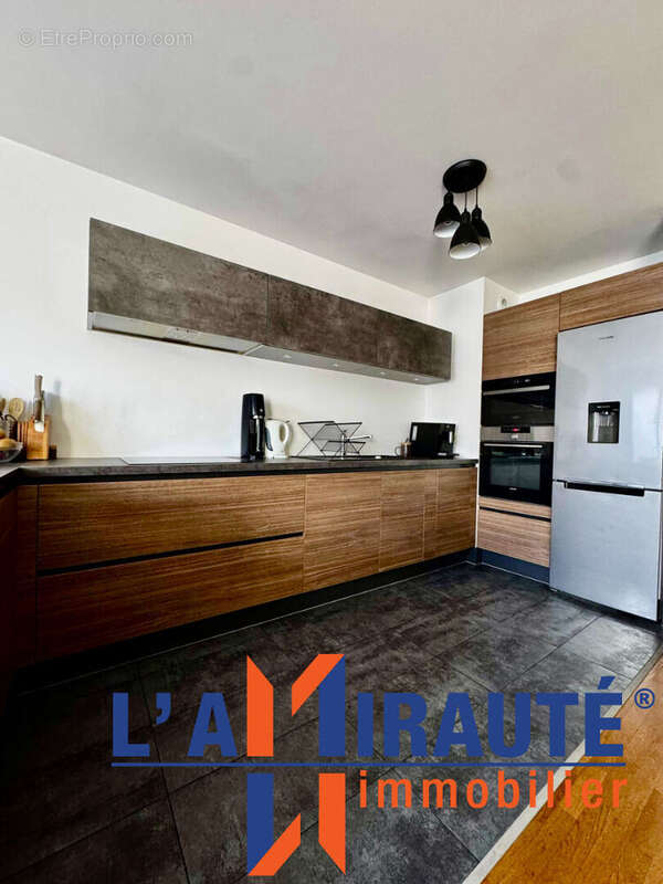 Appartement à SARTROUVILLE