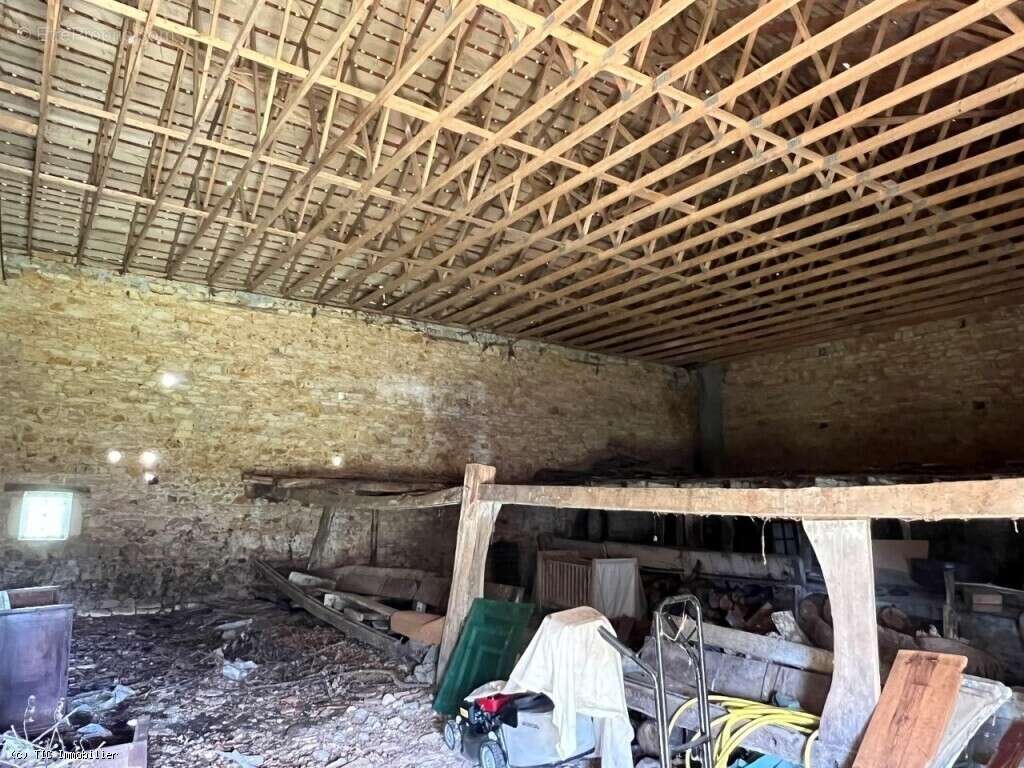 Maison à CHAMPAGNE-MOUTON