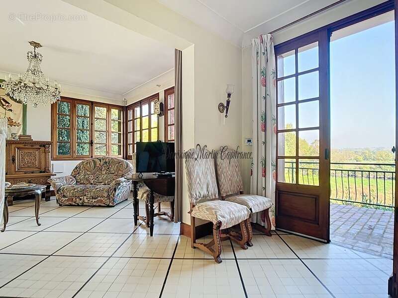Maison à LA CHARTRE-SUR-LE-LOIR