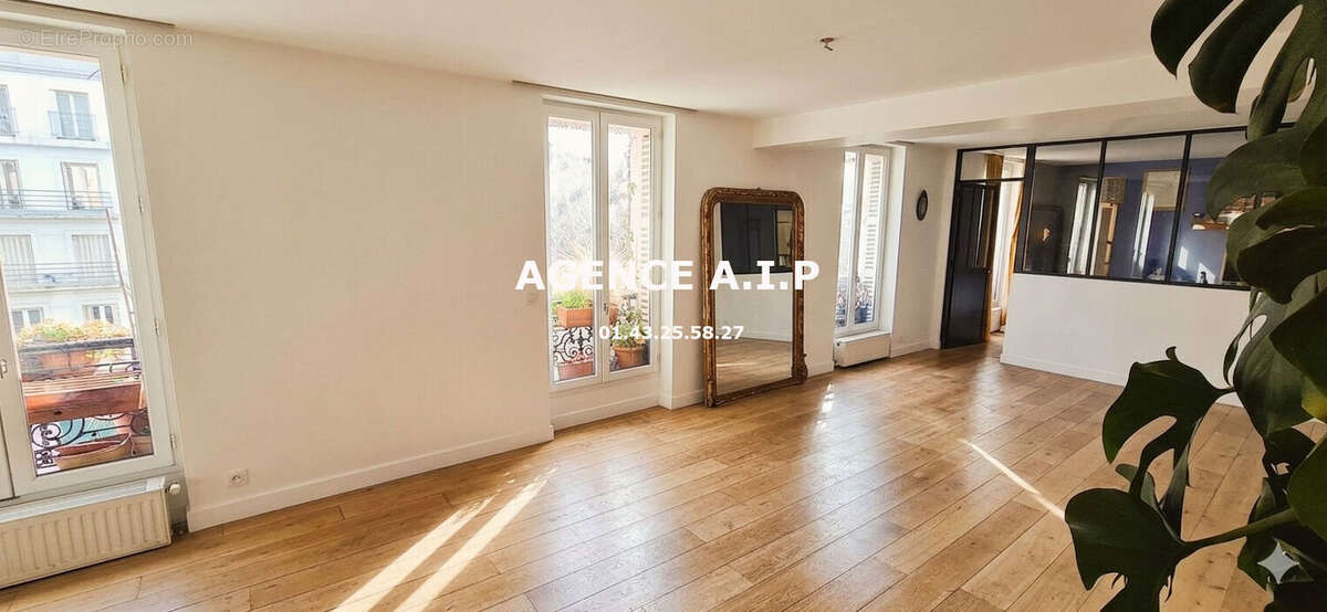 Appartement à PARIS-10E