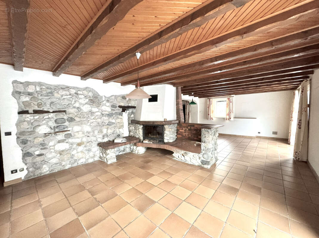 Maison à ALLONZIER-LA-CAILLE