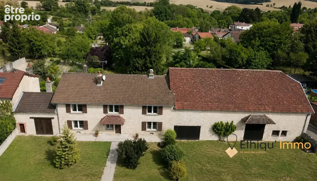 Maison à VILLE-SOUS-LA-FERTE