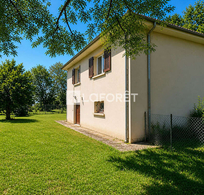 Maison à FLEURIEUX-SUR-L'ARBRESLE