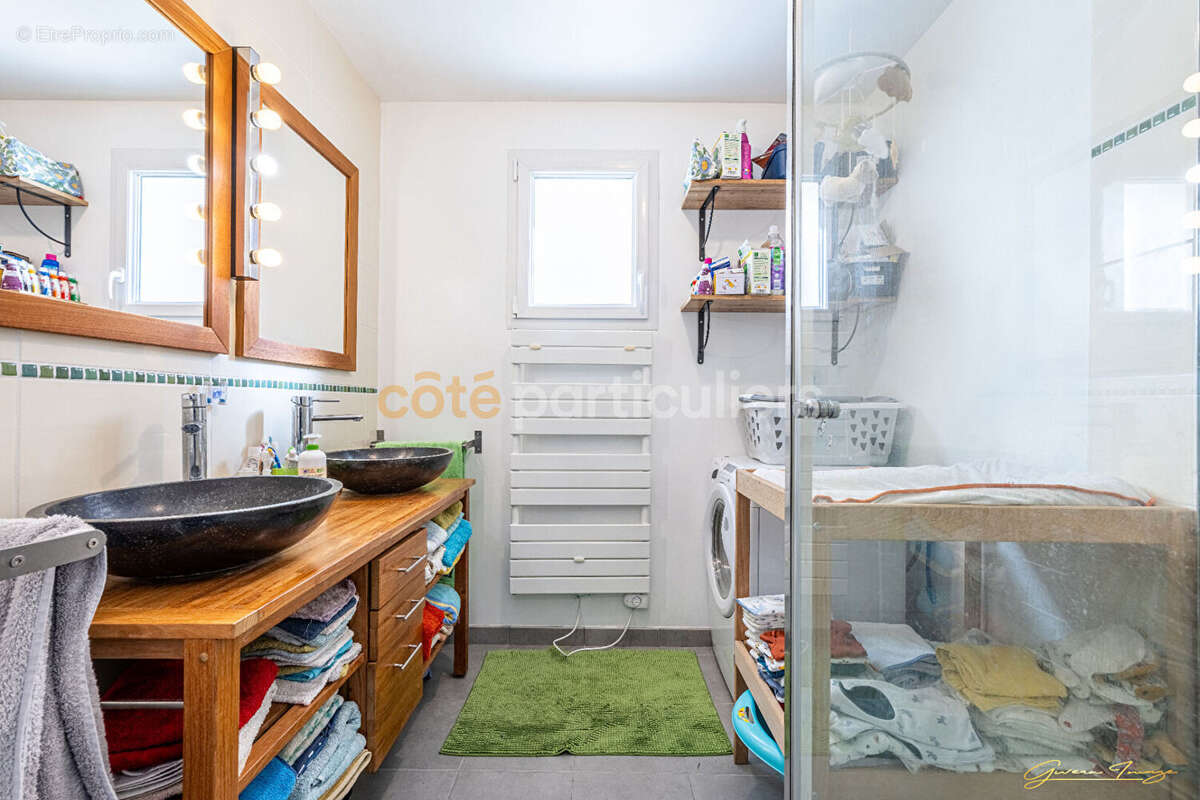 Maison à LA VILLE-ES-NONAIS