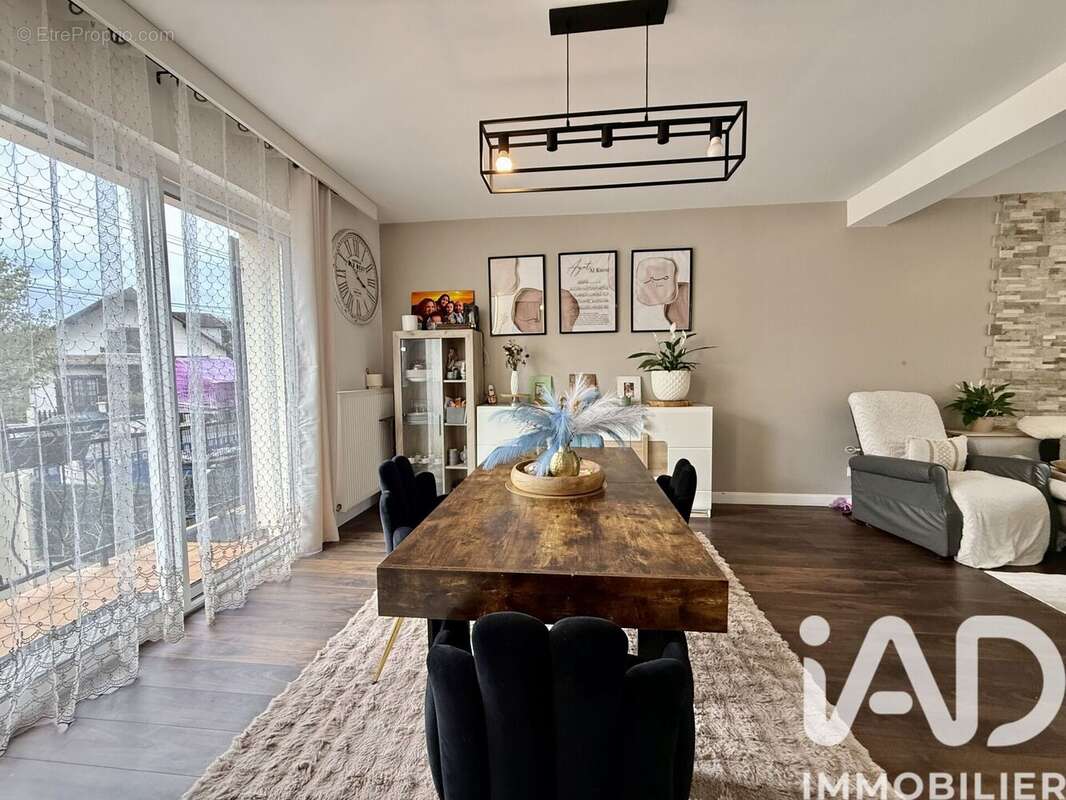 Photo 3 - Maison à CLICHY-SOUS-BOIS