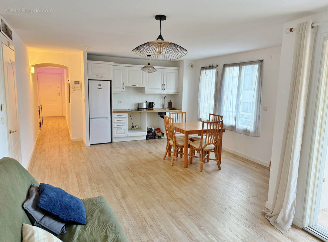 Appartement à SAINT-RAPHAEL