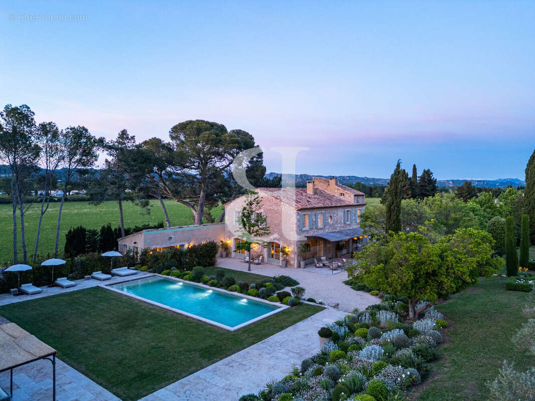 Maison à MAUSSANE-LES-ALPILLES