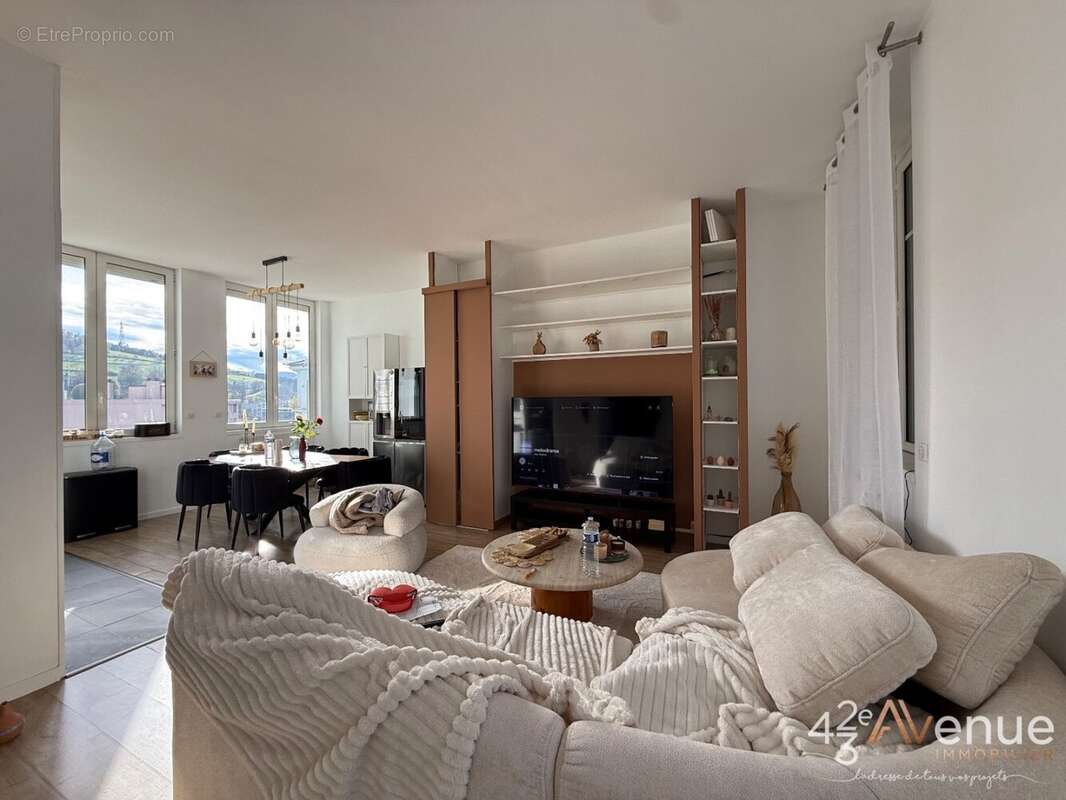 Appartement 80 m² à Saint-Etienne  - photo 3
