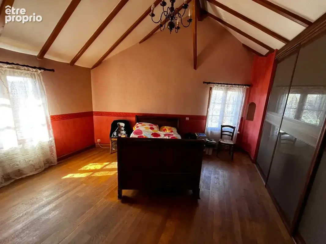 Maison familiale de 167 m2 avec dépendance - photo 11