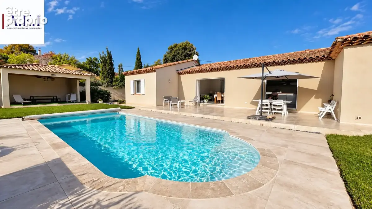La Seyne sur mer - Fabrégas - Villa de plain-pied avec piscine & garage - photo 10