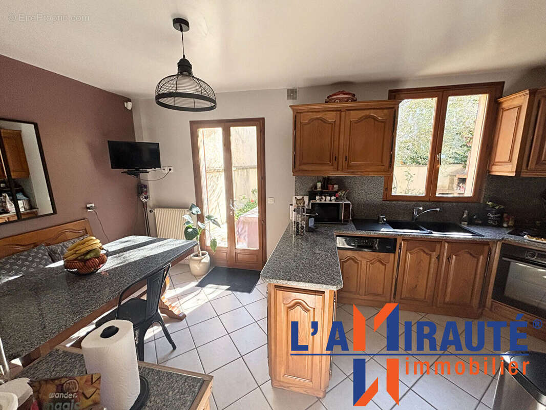 Maison à SARTROUVILLE