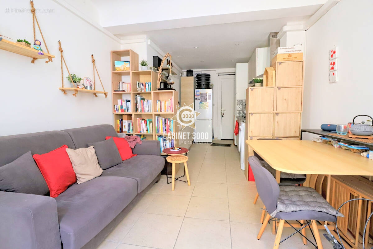 Appartement à SOLLIES-PONT