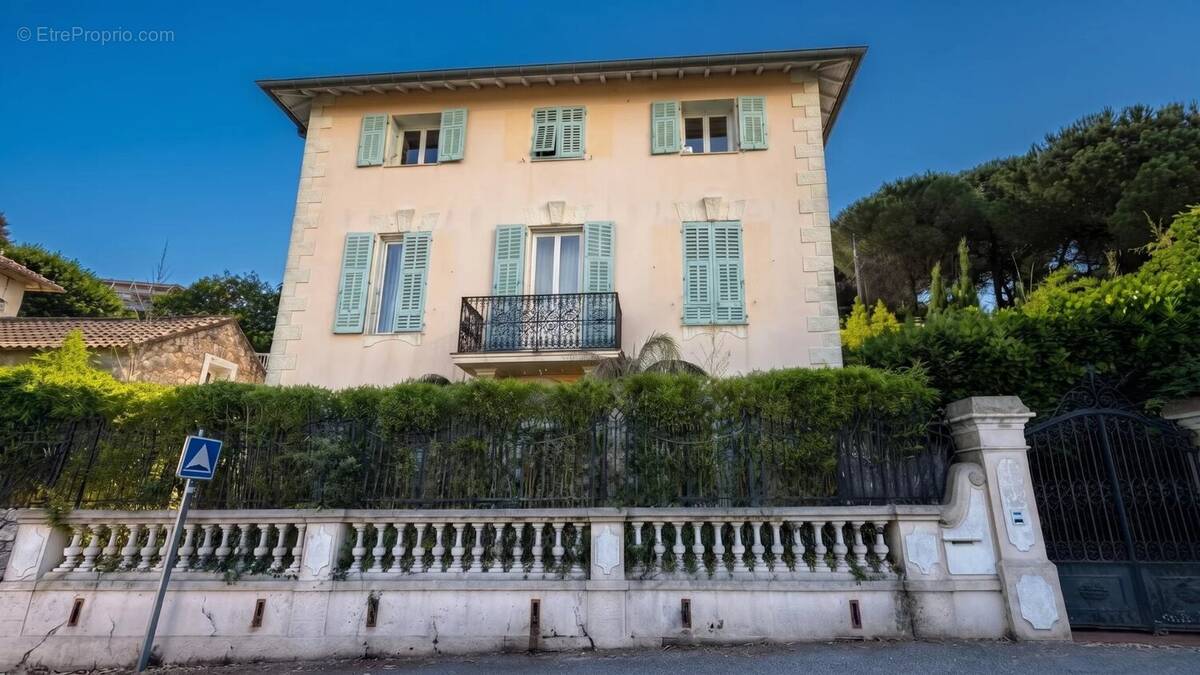 Maison à LA TURBIE