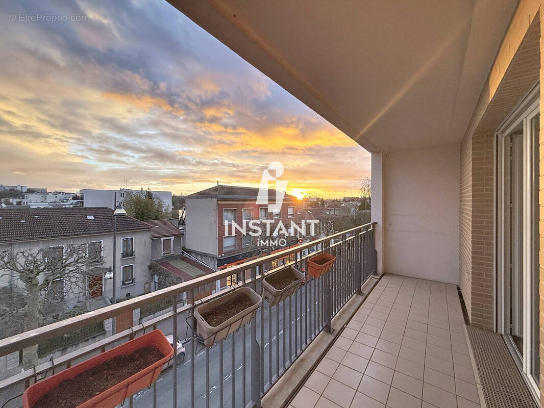 Appartement à LE PERREUX-SUR-MARNE