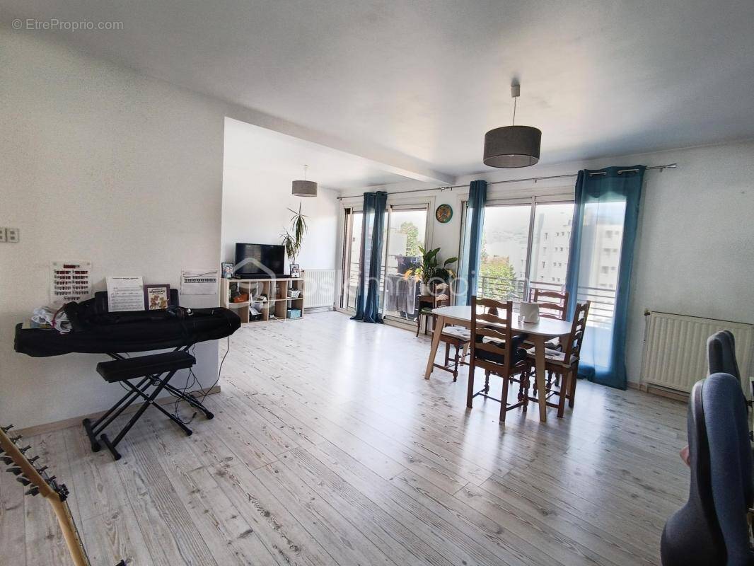 Appartement à GRENOBLE