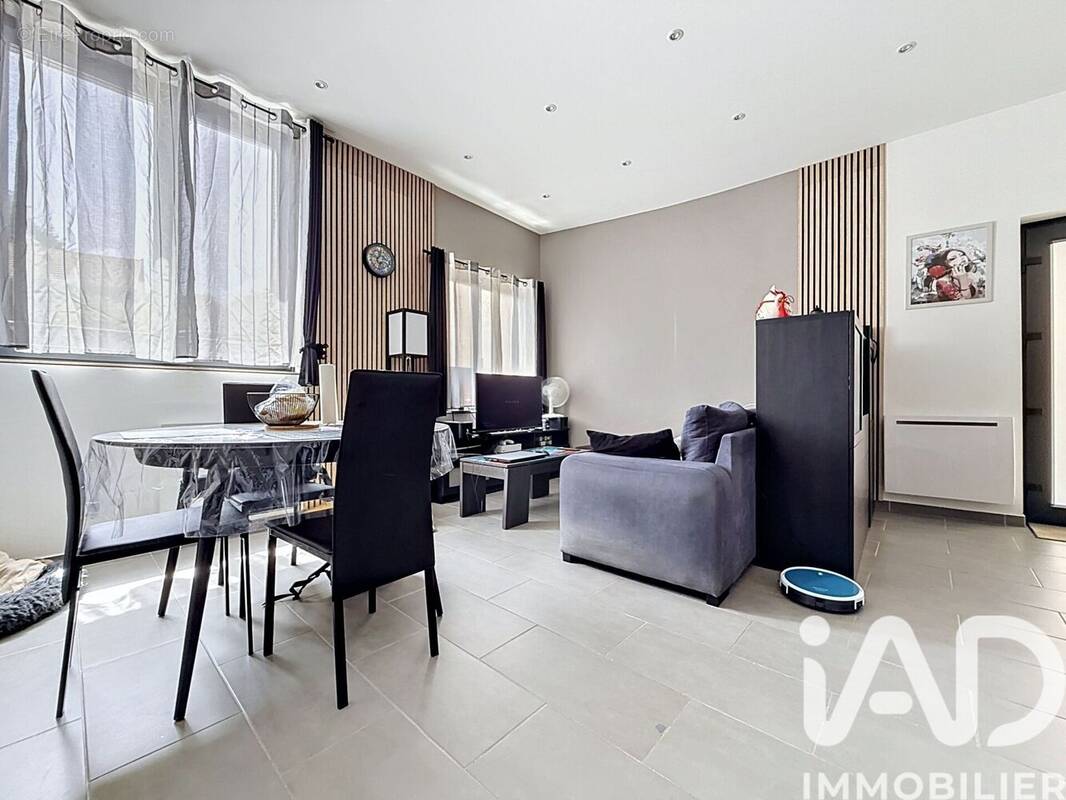 Photo 1 - Appartement à SAULX-LES-CHARTREUX