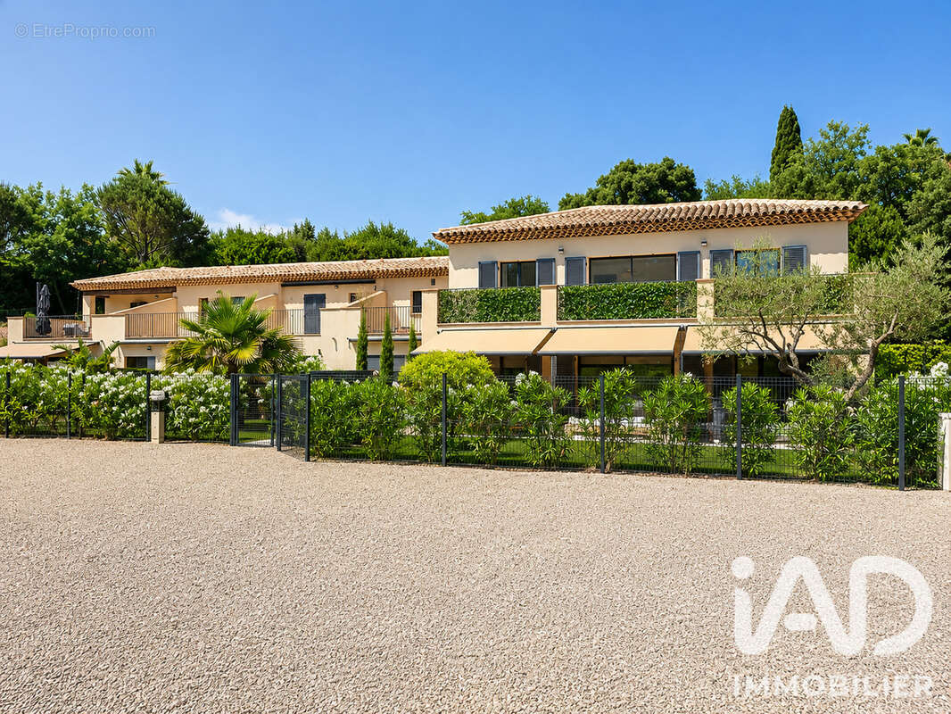 Photo 2 - Appartement à GRIMAUD