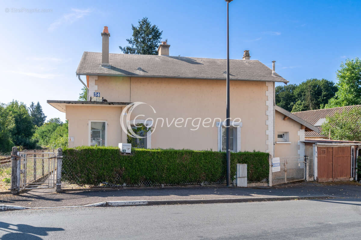 Maison de bourg 83 m2  - Proche de toutes commodités - photo 11