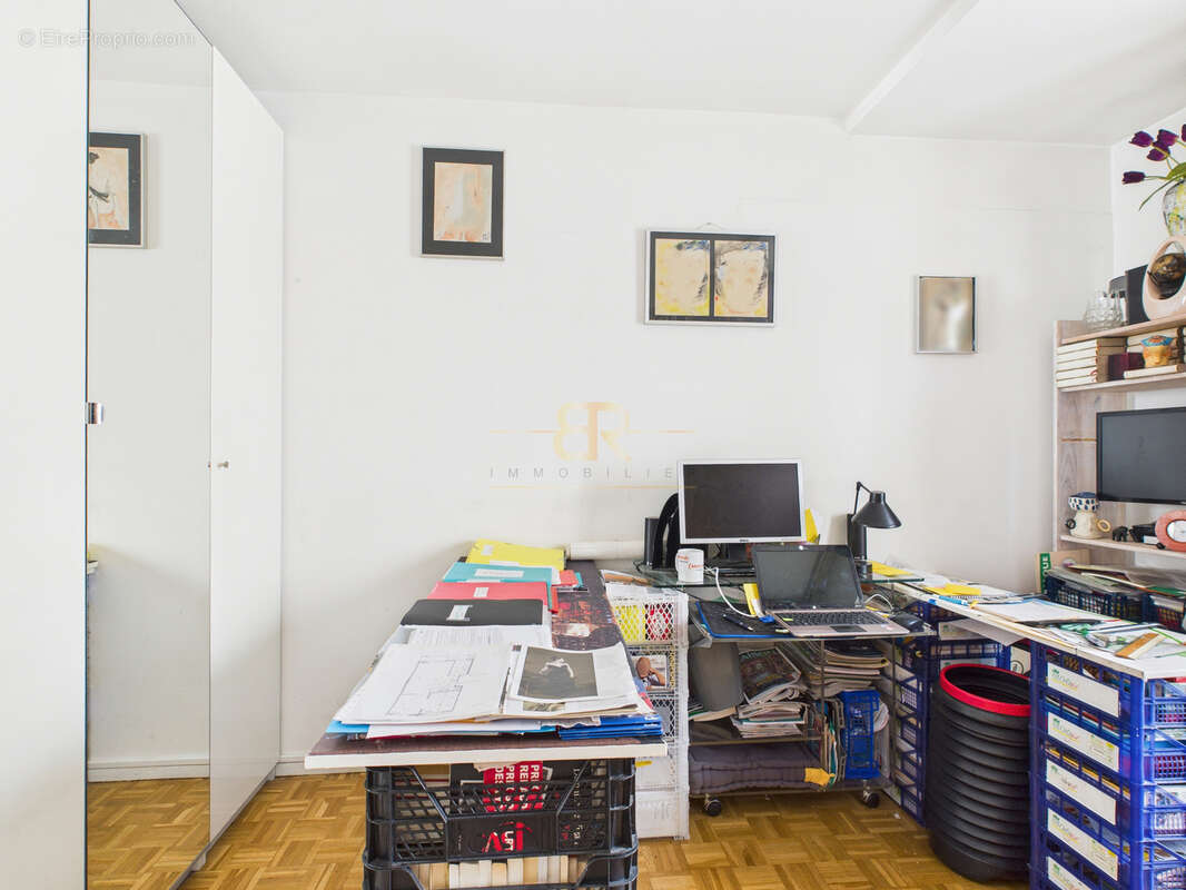 Appartement à PARIS-15E