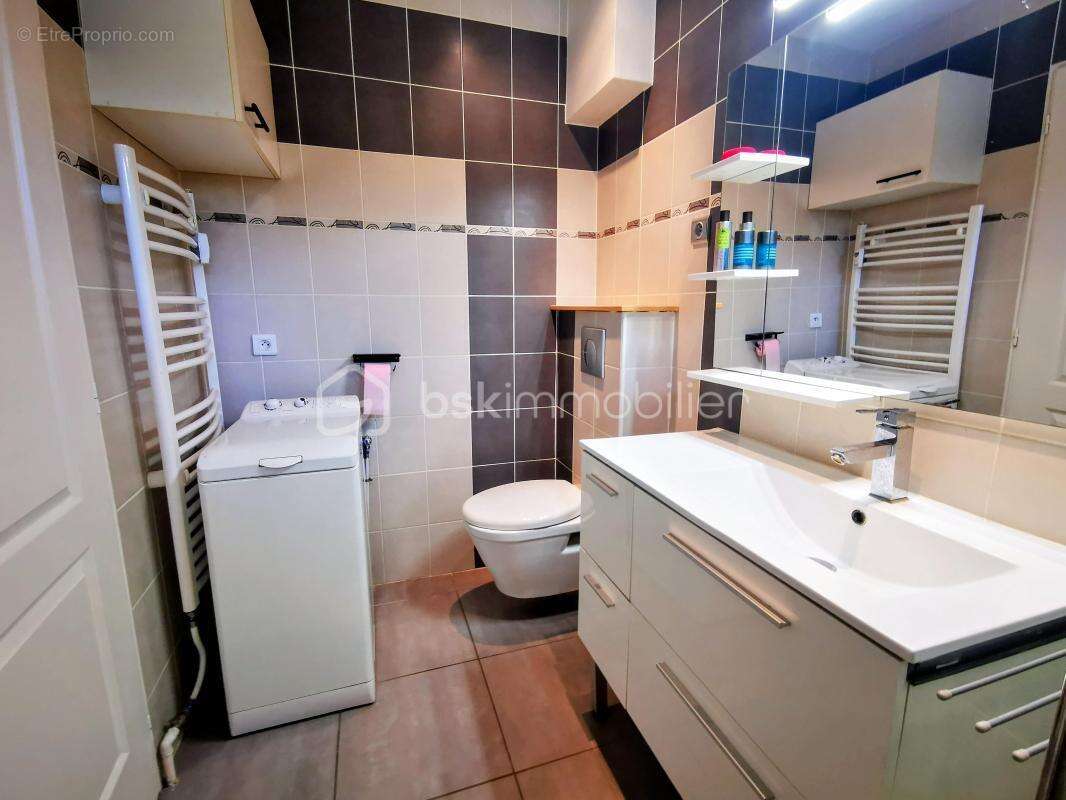 Appartement à VIZILLE