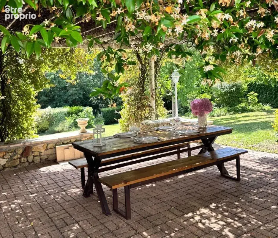 Propriete - 350 m² - 9 pieces - parc avec dependances - photo 16