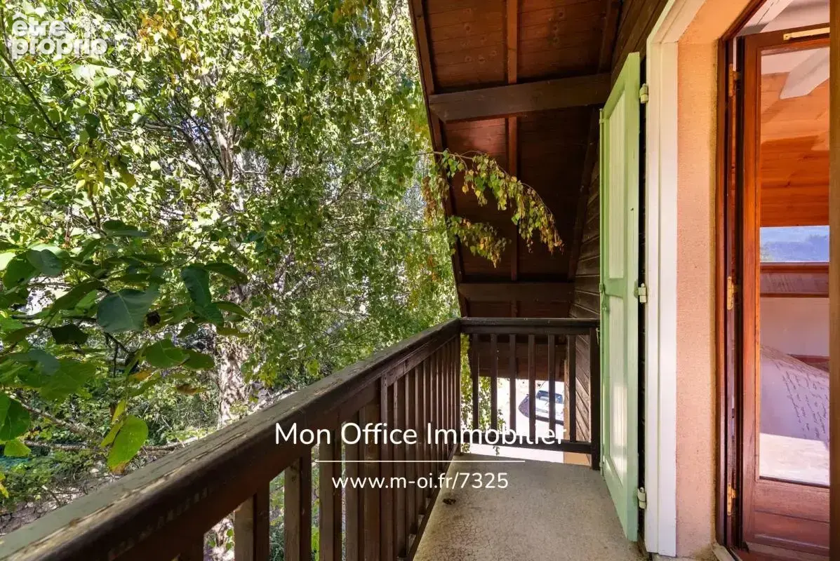 Référence : 7325-MTE - Duplex de type 4 de 100 m² - deux balcons- centre ville - photo 9