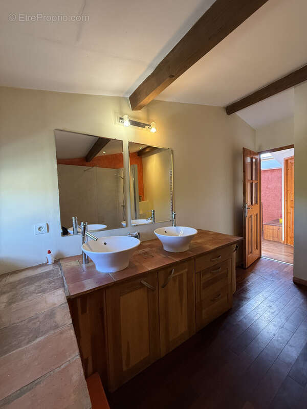 Maison à CHATEAUNEUF-DU-RHONE