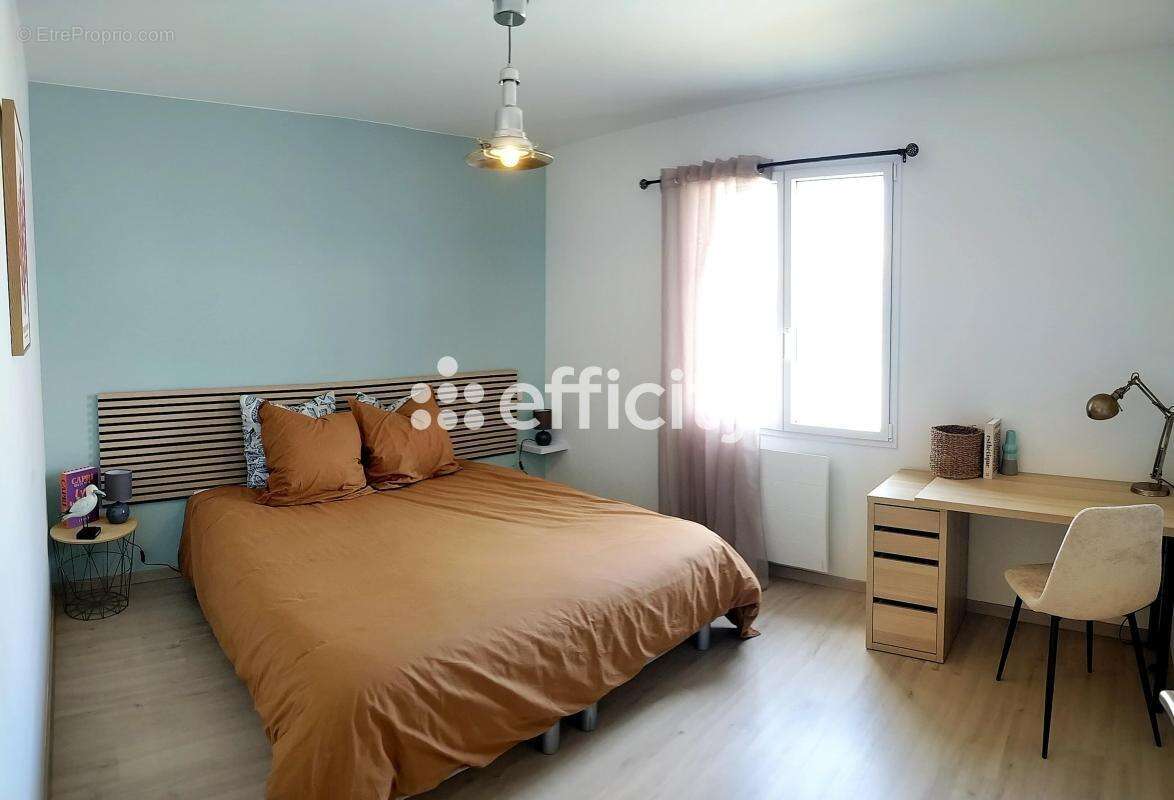 Maison 102 m² à Barbatre  - photo 11