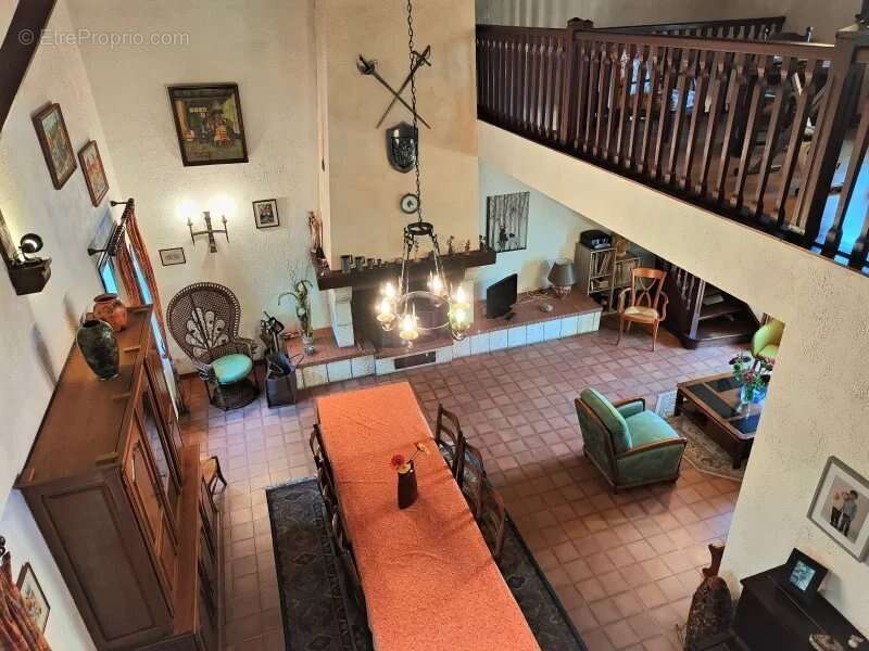 Villa de caractère dans un cadre privilégié - photo 11