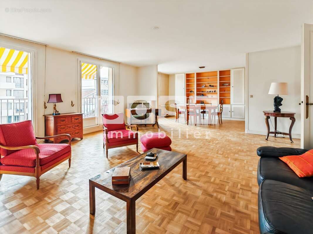 Appartement à COLOMBES