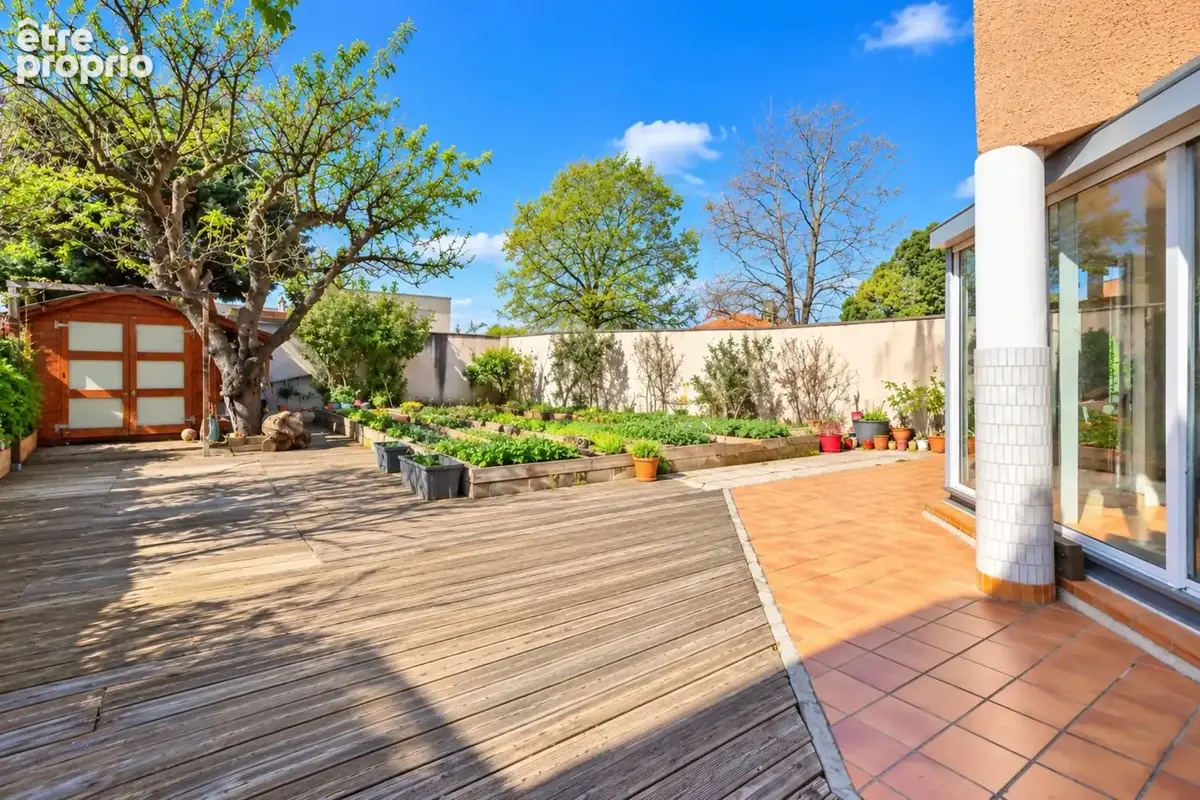 Venissieux charréard - maison familiale 115 m² - 5 chambres - jardin - garage - photo 4