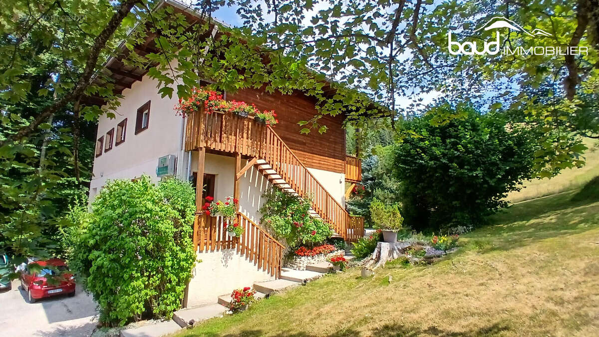Maison 227 m² à Villard-De-Lans  - photo 5