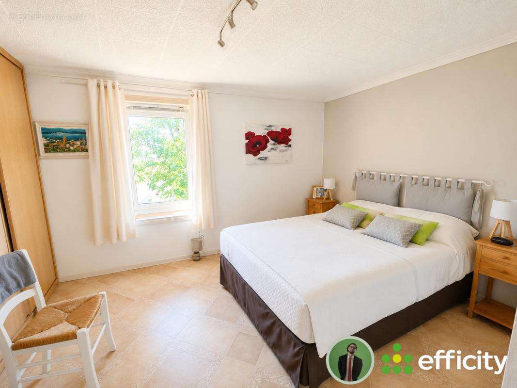 Maison 150 m² à Chaneins  - photo 3