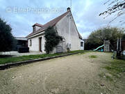 Maison à LA VILLE-DU-BOIS