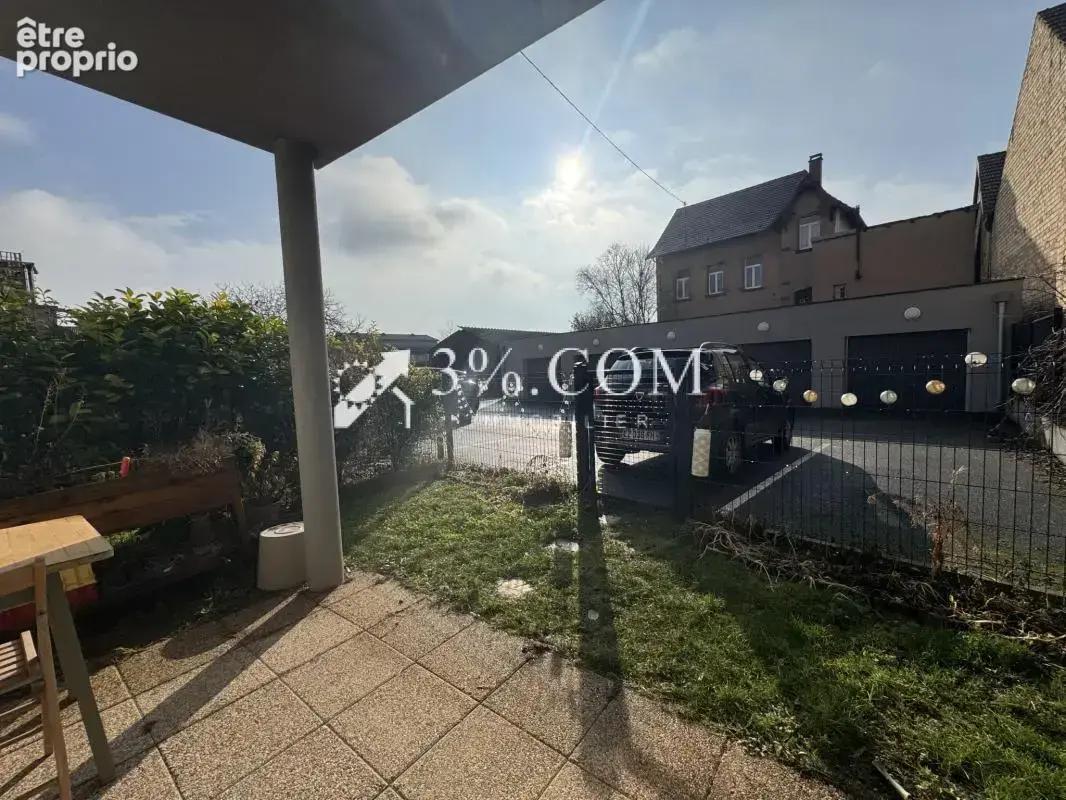 3%COM appartement F3 en rez de jardin - garage- parking - photo 9
