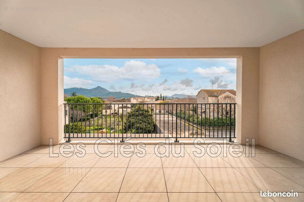 Appartement à LA CRAU