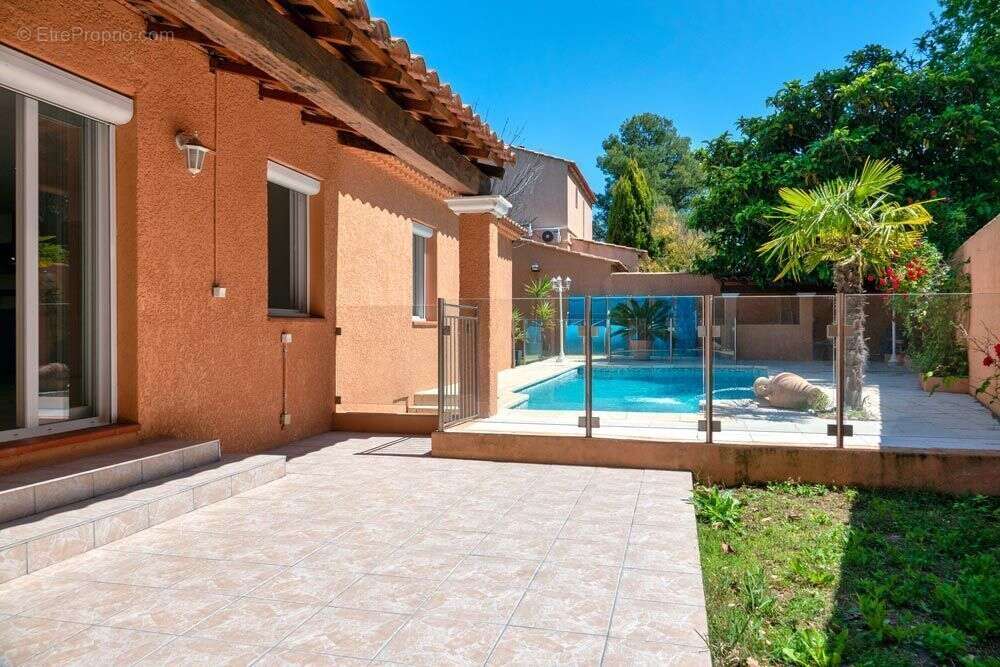 Photo 2 - Maison à LES PENNES-MIRABEAU