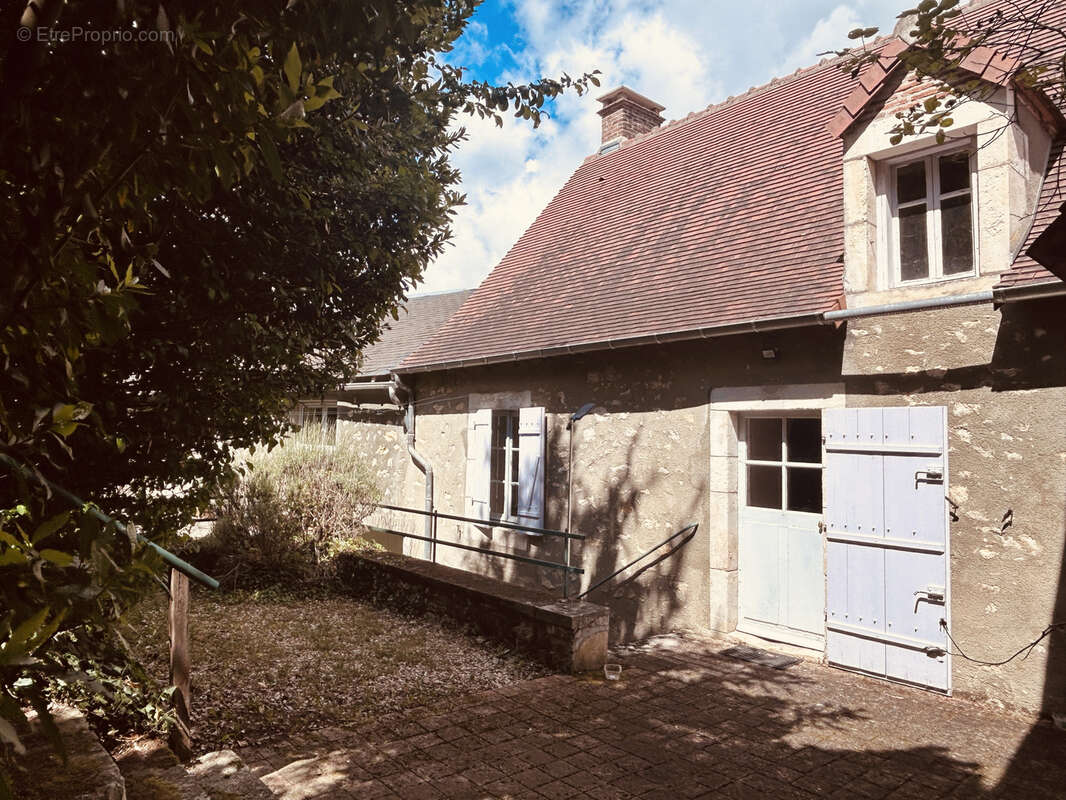 Maison à THENAY