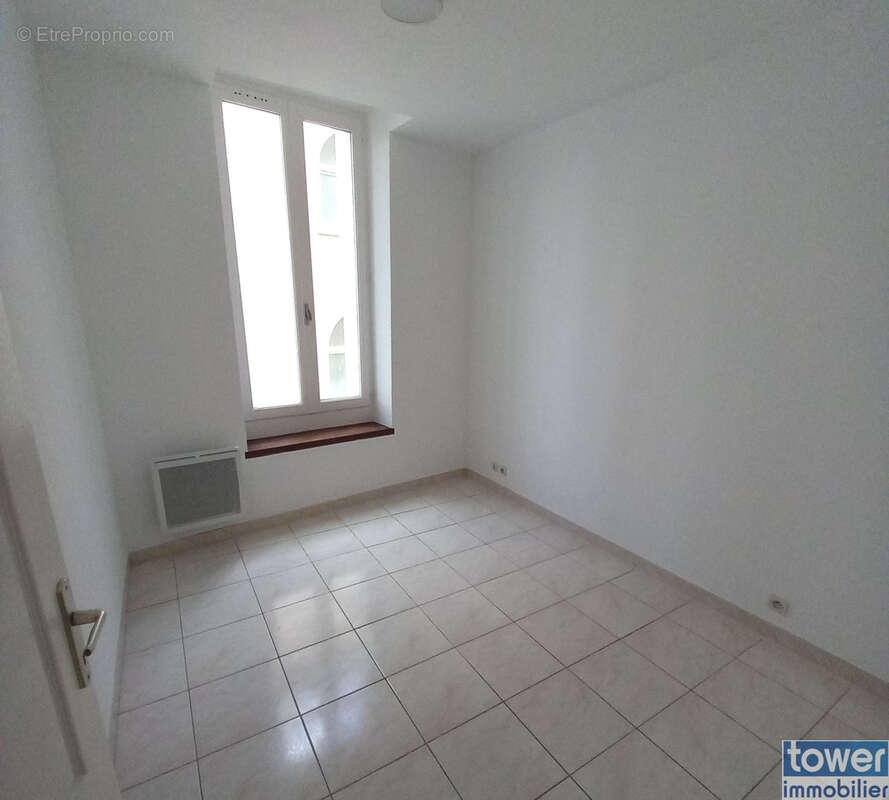 Appartement à LAMALOU-LES-BAINS