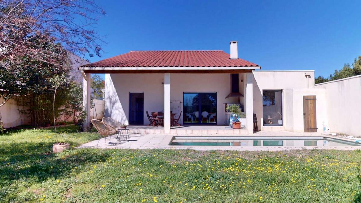 Maison à COURNONTERRAL