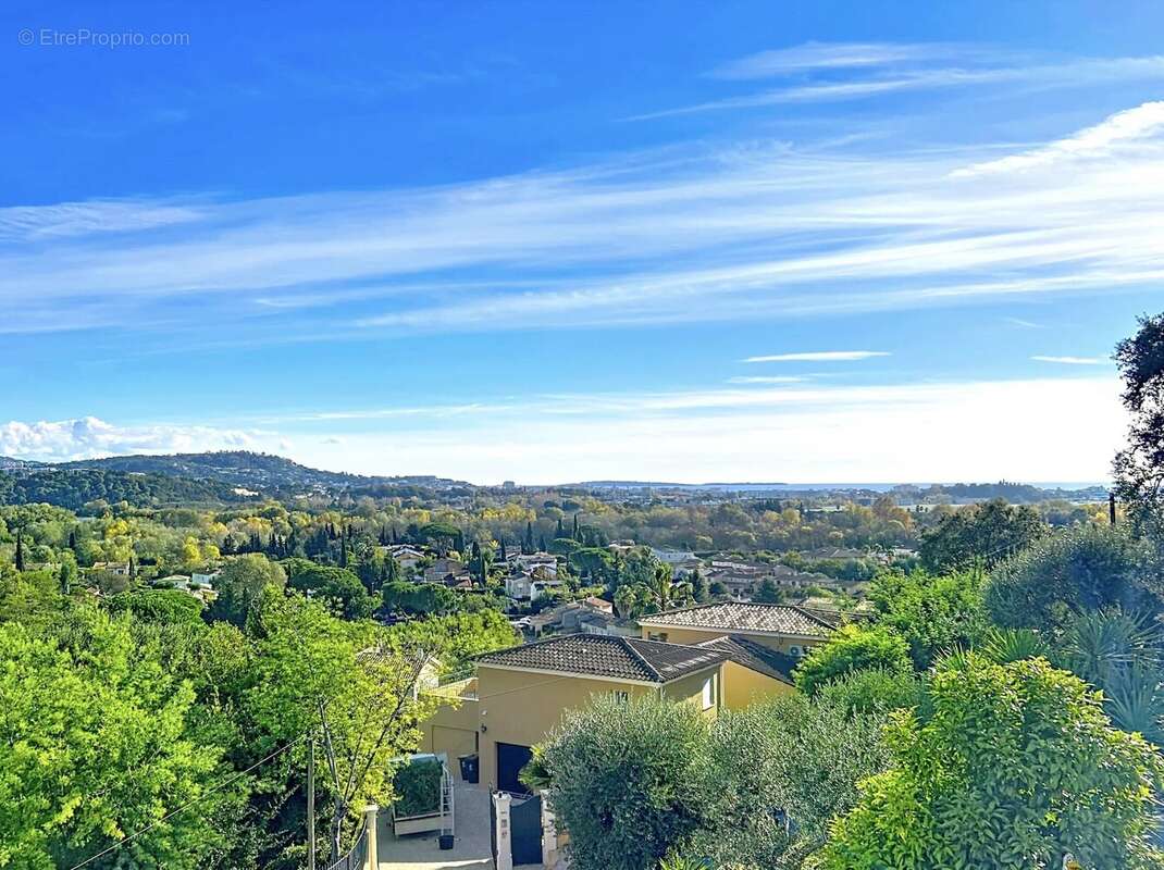 Maison à MANDELIEU-LA-NAPOULE