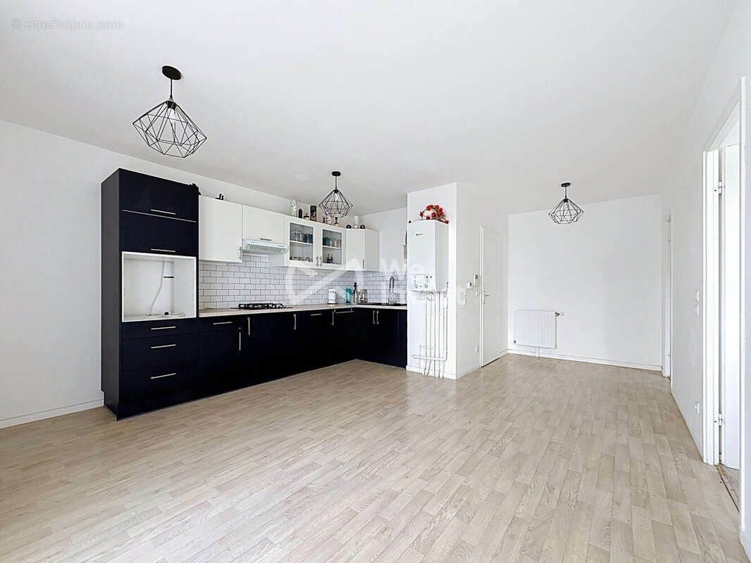 Appartement 54 m² à Villenoy  - photo 2