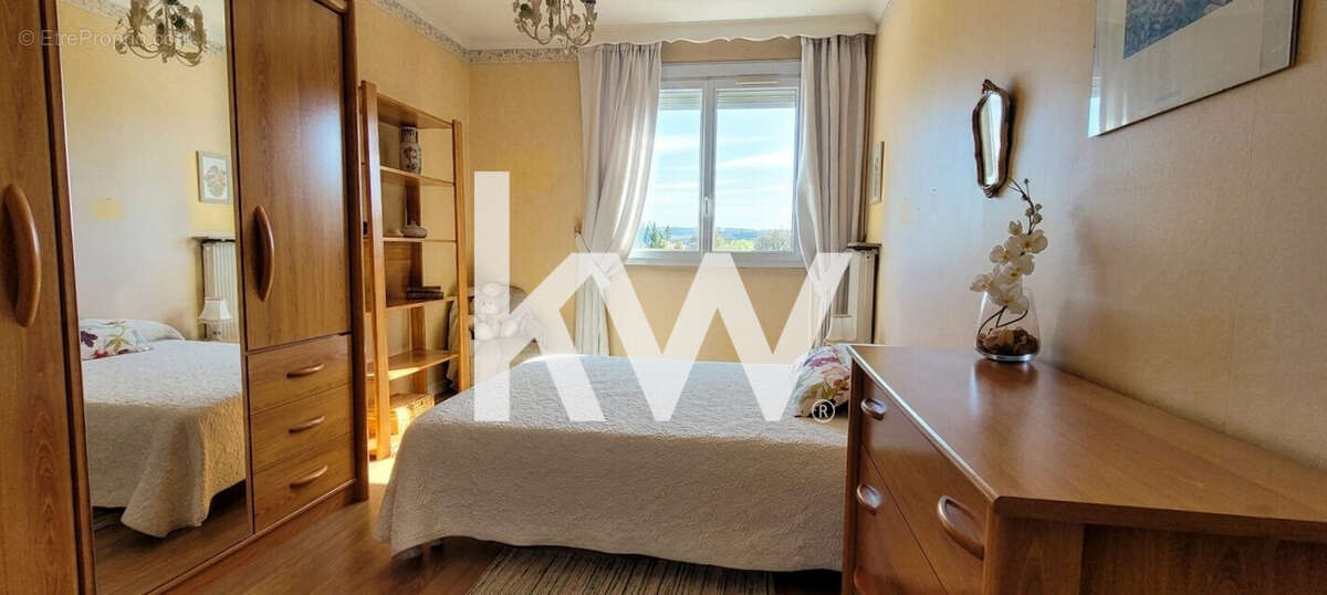 Appartement 86 m² à Saint-Etienne  - photo 8