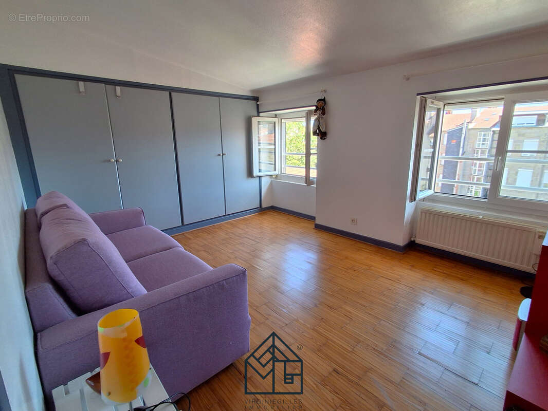 Appartement à SAINT-ETIENNE