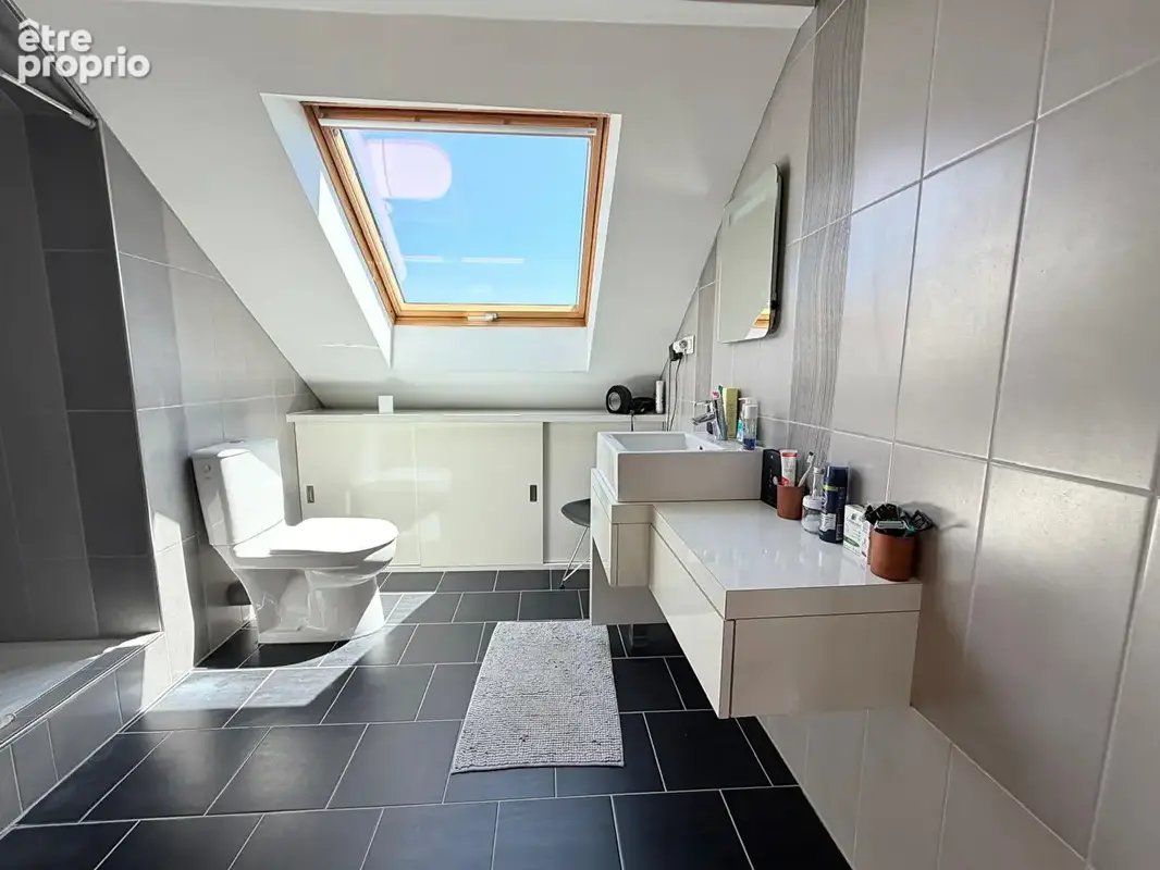 Maison familiale spacieuse à vendre à Wettolsheim - Rare sur le marché ! - photo 9