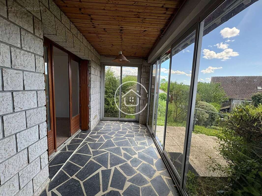Maison à SAINT-GERVAIS-LA-FORET