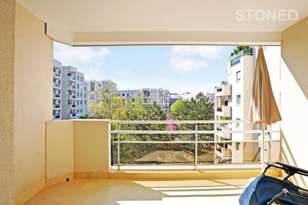 Appartement à ISSY-LES-MOULINEAUX