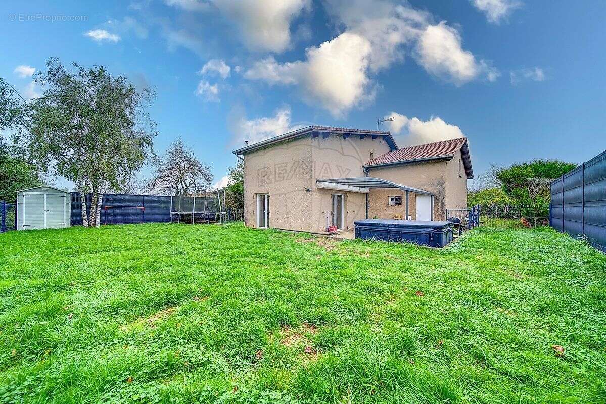 Maison à DONCOURT-LES-CONFLANS