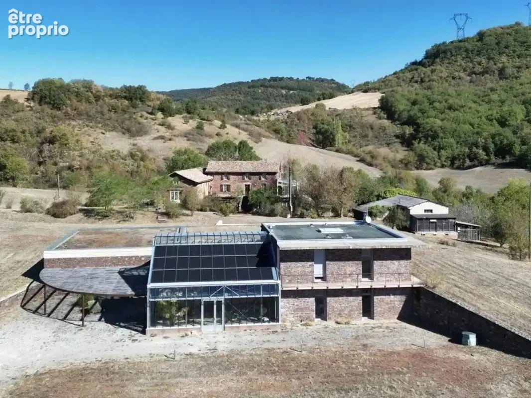 Domaine d’exception de 45 hectares avec demeure de caractère et centre culturel contemporain – Aveyron, Sud de la France - photo 2